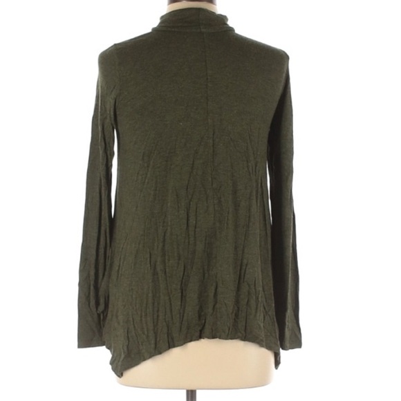 American Eagle soft sexy long sleeve high neck Olive green medium relaxed - Picture 2 of 5